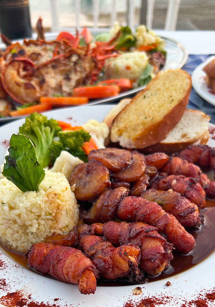 Camarones con kalhua punta de mita